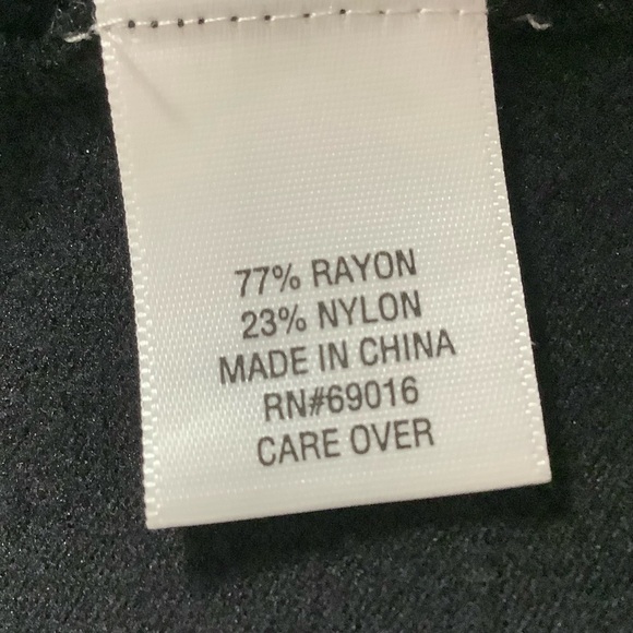 Laura Ashley Long Black Sweater 3/4 Sleeve Shawl Collar  Button Accents XL - Picture 4 of 5